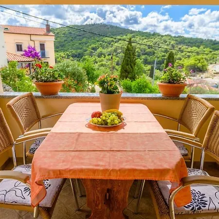 Apartamento Bozena 1/4 *