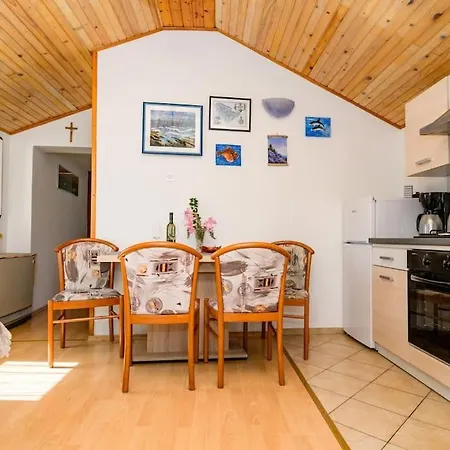 Apartamento Bozena 1/4 *
